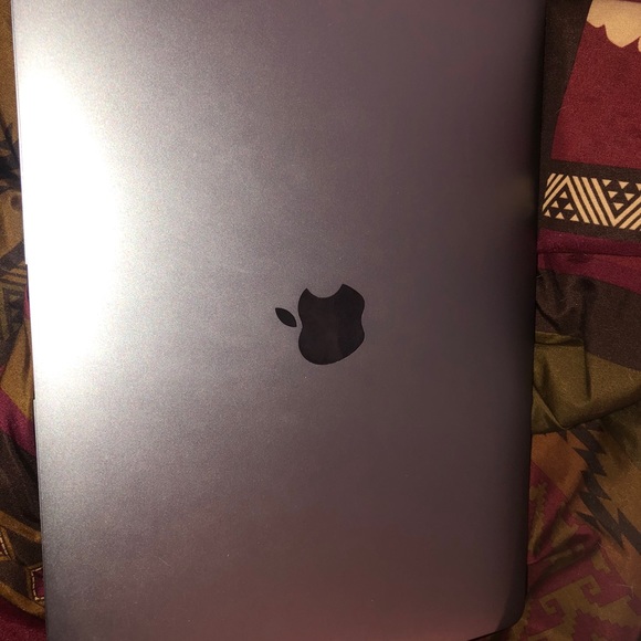 MacBook Pro - Picture 2 of 2